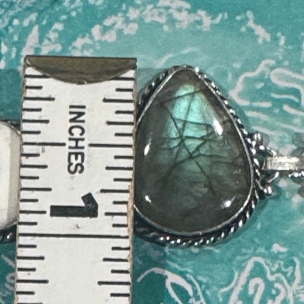 Labradorite & Shell Silver Bracelet - Picture 8 of 14